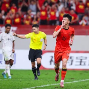 海星体-艰难！U22国足2比1险胜东帝汶，王钰栋、拜合拉木破门