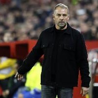 弗里克：要保持积极心态，在比赛减少一场的情况下我们又多了1分